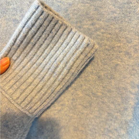 J. Crew V- Neck sweater in supersoft yarn Size L heather blue - Picture 8 of 11